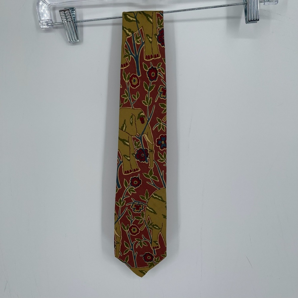 Jos A Bank Men's Red Elephant Floral Hand Sewn Italian Silk Necktie Size OS